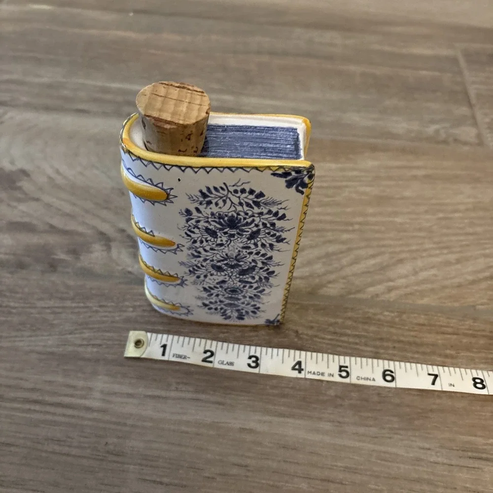 Metropolitan Museum of Art Ceramic Book Flask Decanter MA&DE Portugal
